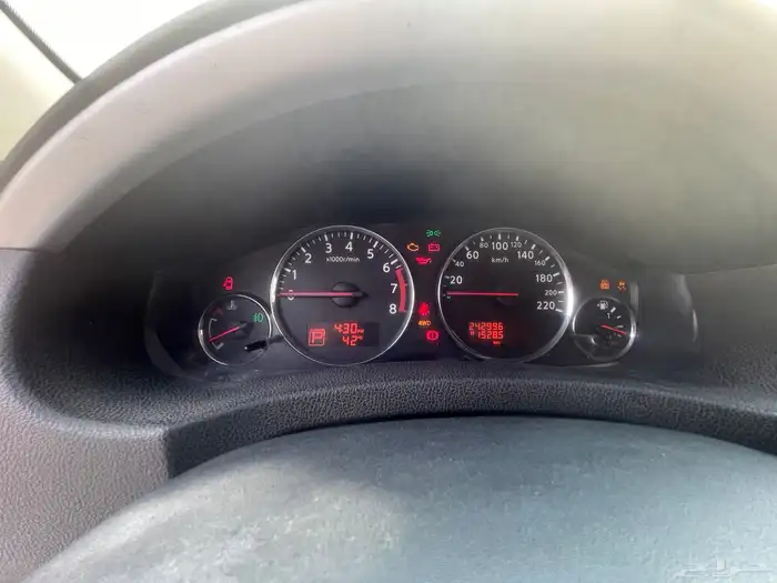 نيسان باثفايندر 2014 4X4 6