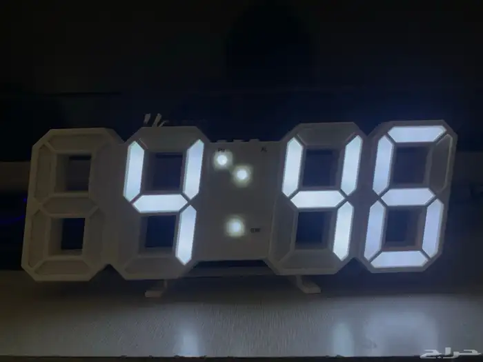 ساعة LED رقميه مميزات فيها منبه درجة الحرارة والوقت جديدة 6