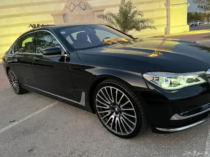 بي ام دبليو ( 750 LI ) الموديل 2016 فل ممشى قليل شبه جديد 71