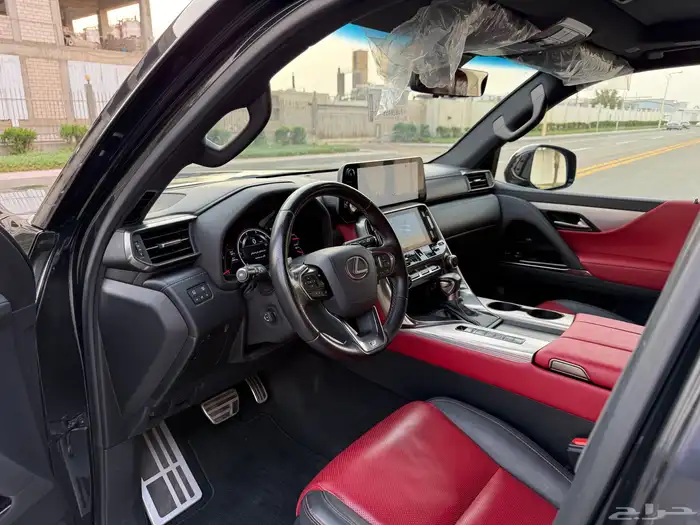 جيب لكزس LX600 2023 F - سعودي 27