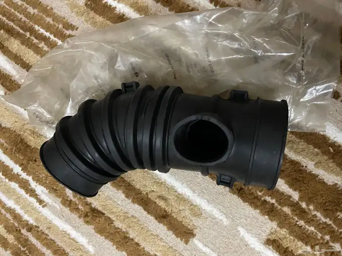 خرطوش قربه هواء هايلكس من 98 الى 2005 12