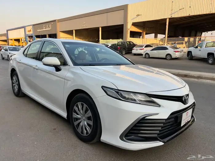 تويوتا كامري 2022 استاندر 1