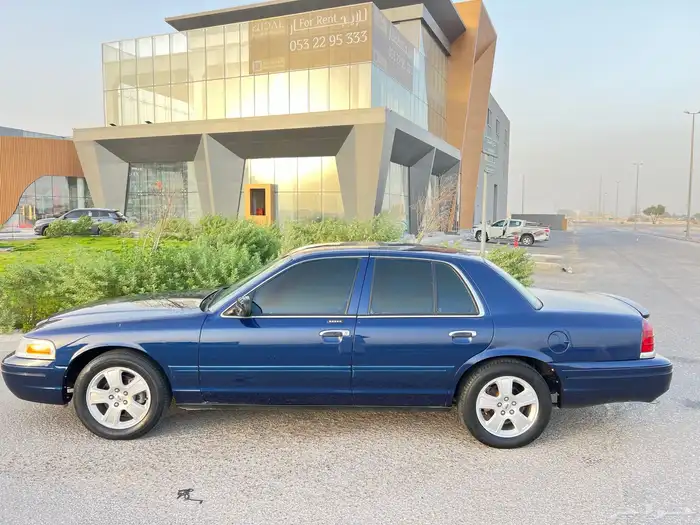 فورد كراون فكتورياء 2006 4