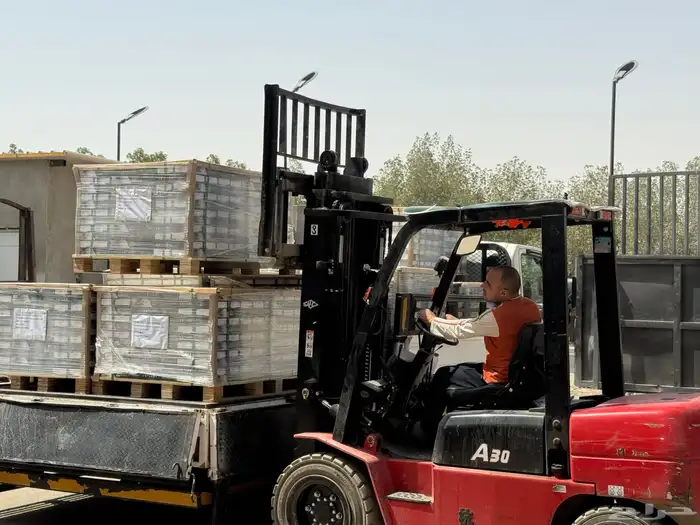 عملائنا الكرام المستودعات الجملة لل ديكورات الداخلية 30