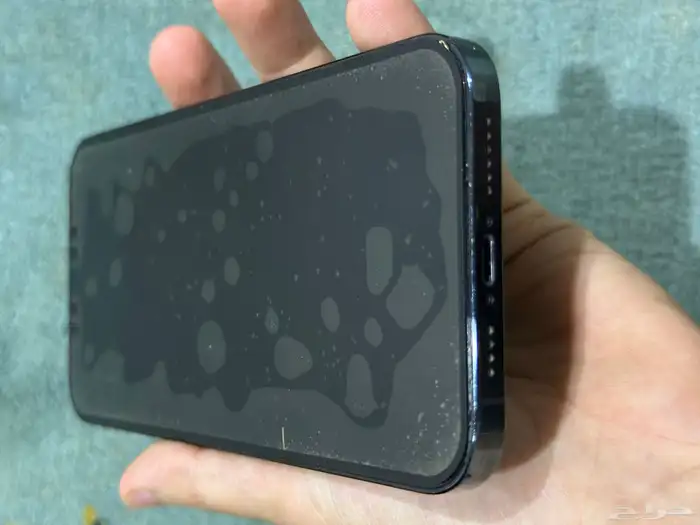 ايفون 12 برو ماكس نضيف 2