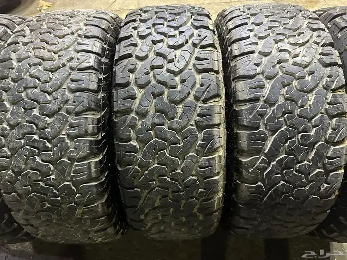جنوط برايد 5 مسمار جيب رانجلر مع كفرات نص حجري مقاس 17 15