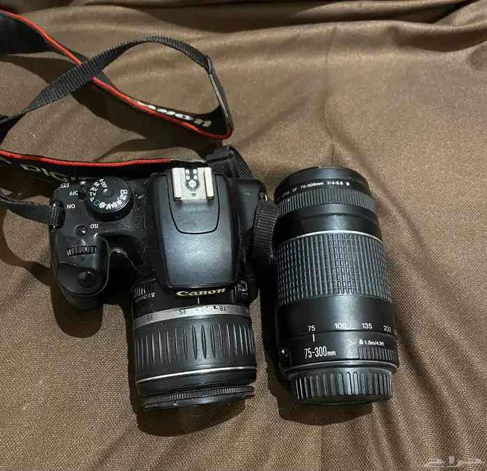 كاميرا Canon EOS 1000D مع عدستين وشنطة أصلية 0