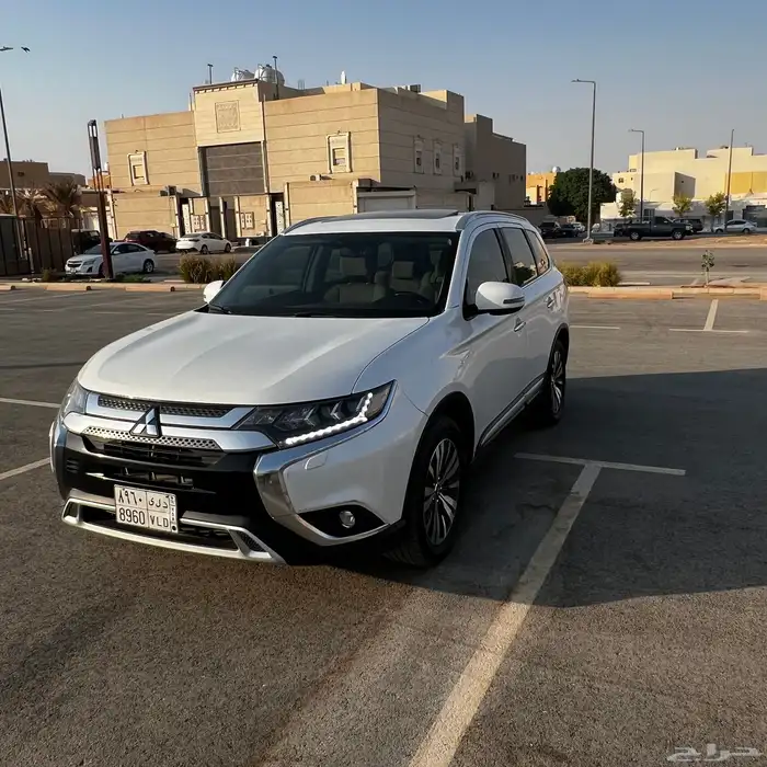 جيب متسوبيشي - اوتلاندر - 2020 0