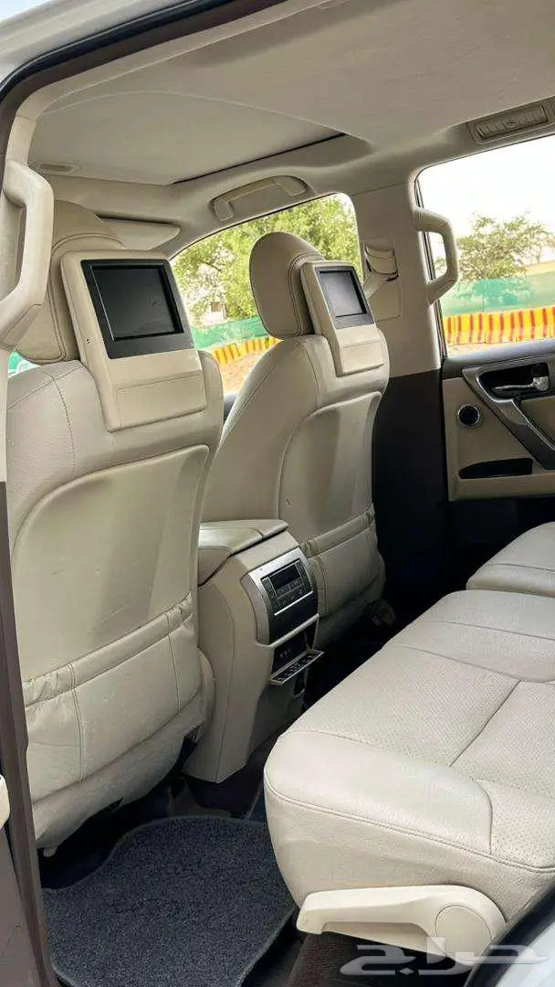 لكزس 2015 GX460 فل كامل 14