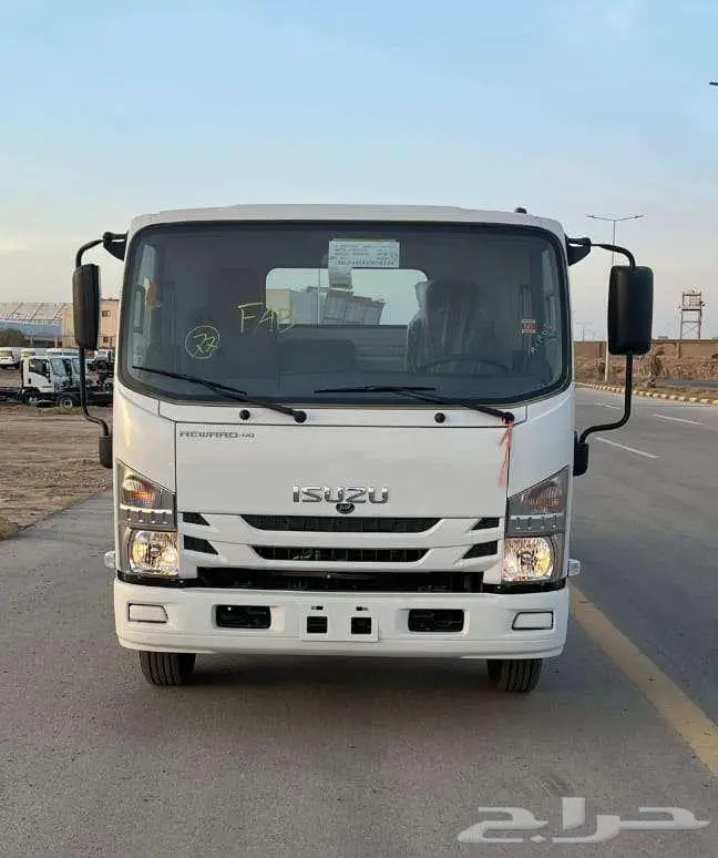 ايسوزو دينا 4 طن شاصي 4.95 كاش و تمويل مؤسسات راجحي 0