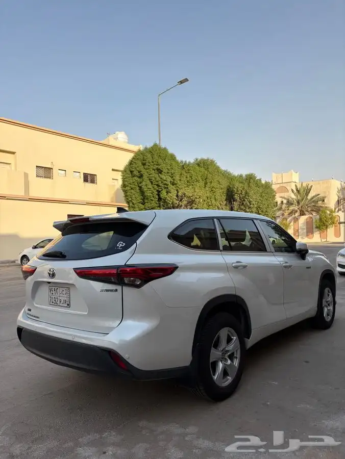 تويوتا هايلاندر هايبرد 3