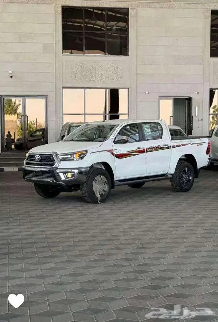 تويوتا هايلكس غمارتين GLX - S تماتيك بريمي 2025 - 132000 0