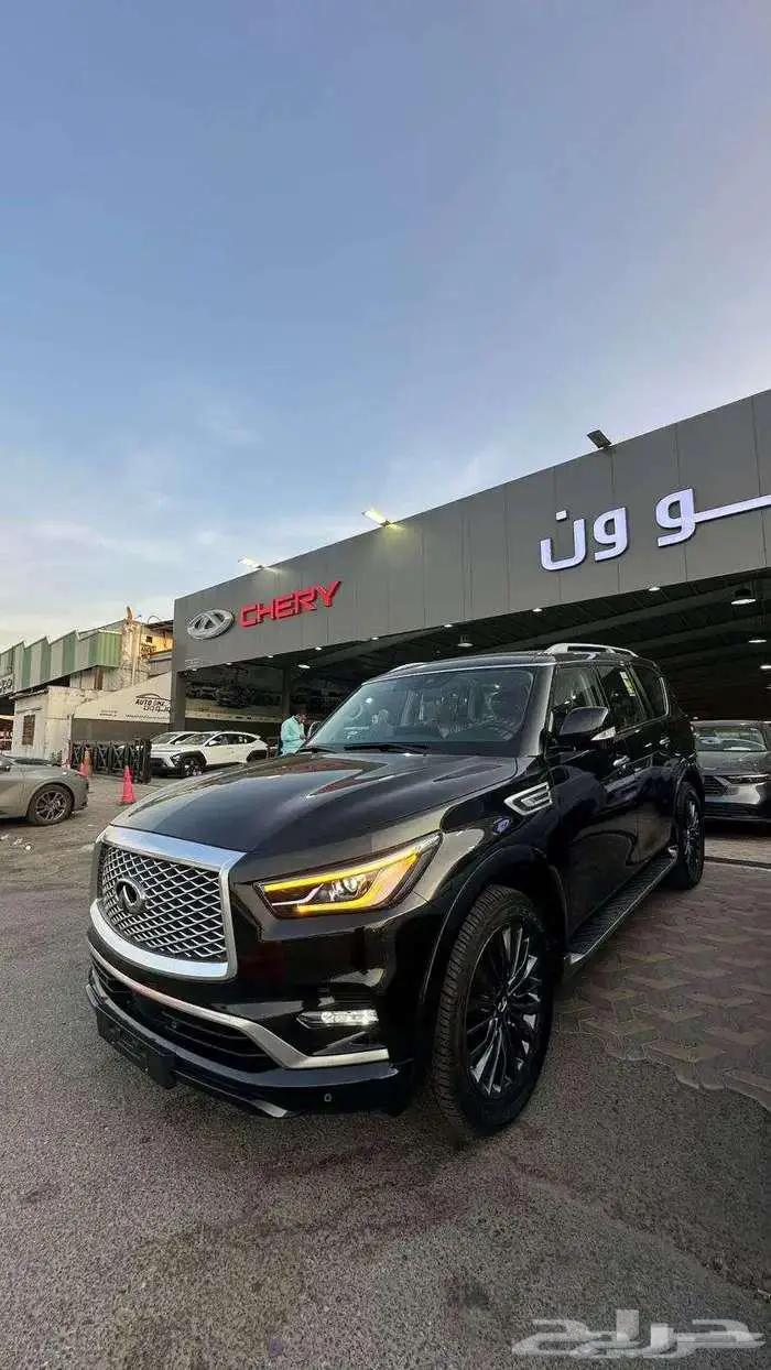 انفينتي QX80 برواكتيف بلاك موديل 2024 كاش وتقسيط 10