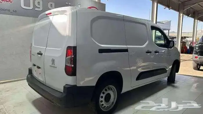 بيجو بارتنر 2024 ديزل طويل عروض خاصة للشركات والمؤسسات 3