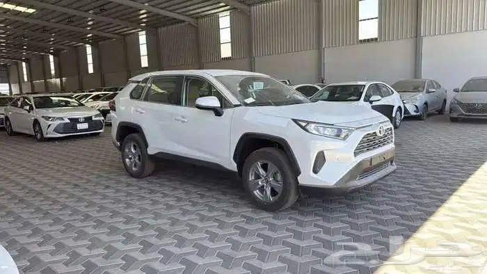 تويوتا راف فور 2025 استاندر دبل وبدون كاش واقساط 0