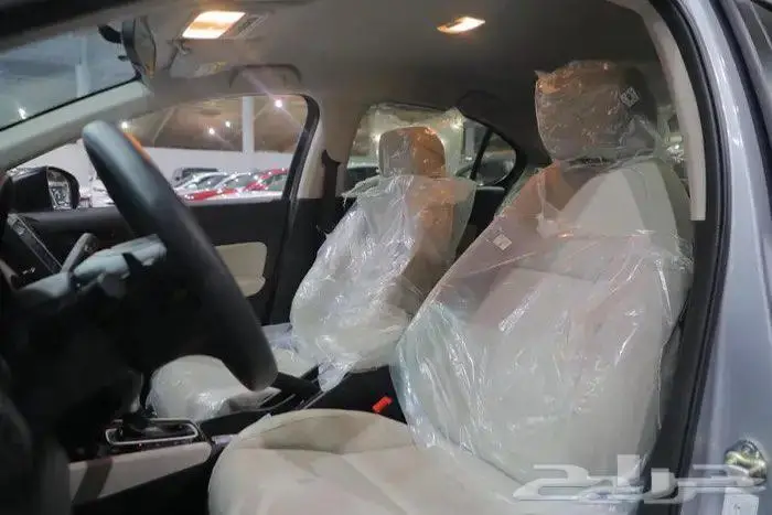 هوندا سيتي LX سبورت نص فل شاشة اربعة سلندر موديل 2024 13