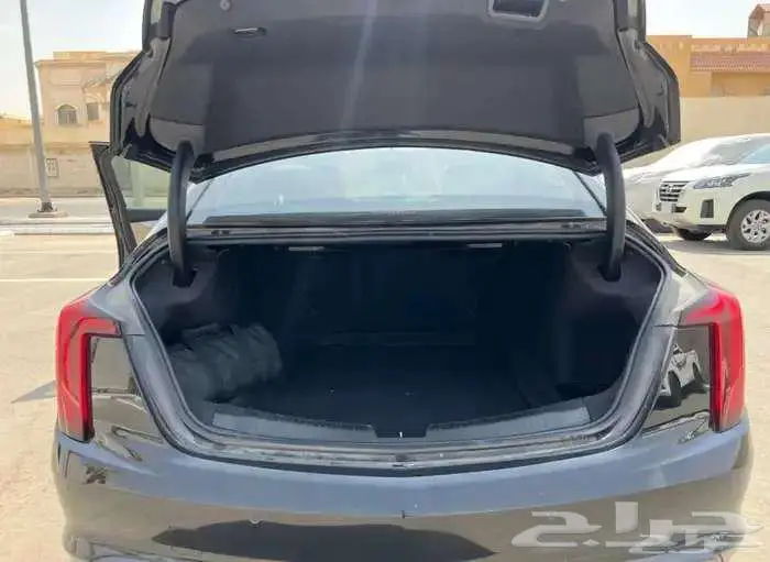 كاديلاك CT5 luxury 8