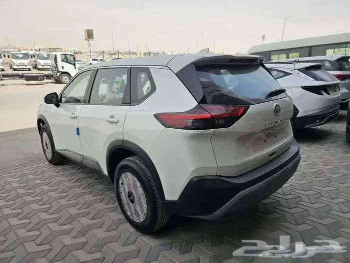 نيسان اكستريل 5 راكب بدون دبل 2025 نقدا وتقسيط 3