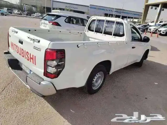 ميتسوبيشي غماره بنزين مستخدم نظيف 2022 1