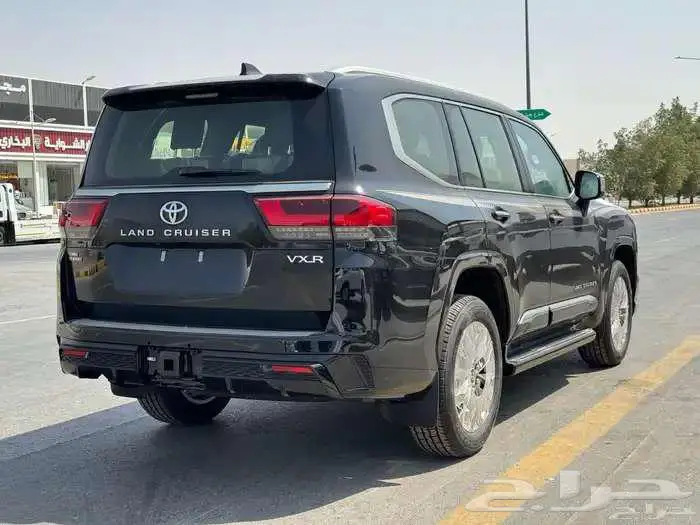 لاندكروزر VXR بريمي فل كامل موديل 2025 4