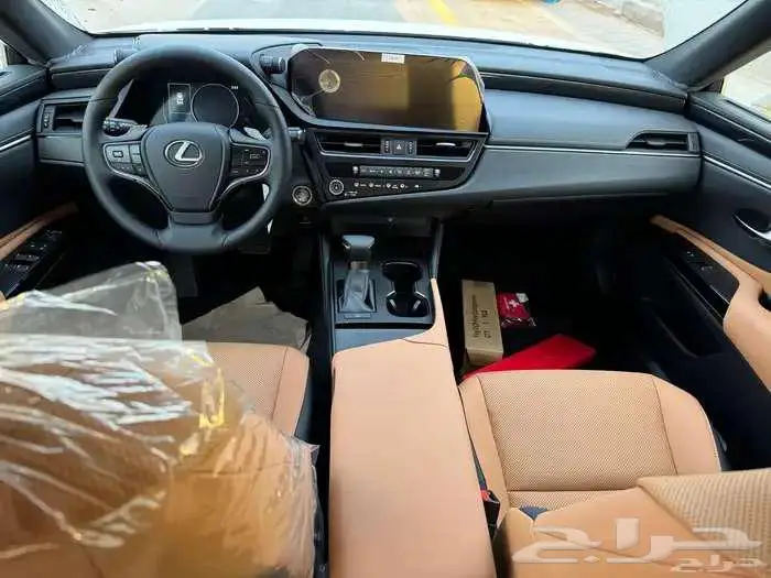 لكزس ES 250 بريمي فتحة سقف 2025 7