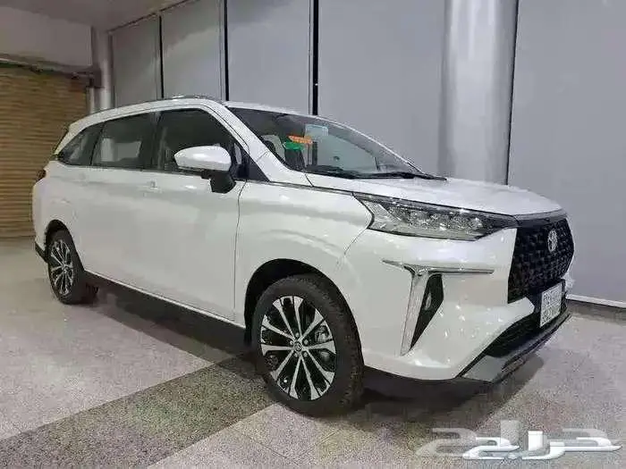 تويوتا فيلوز GLX 2025 0
