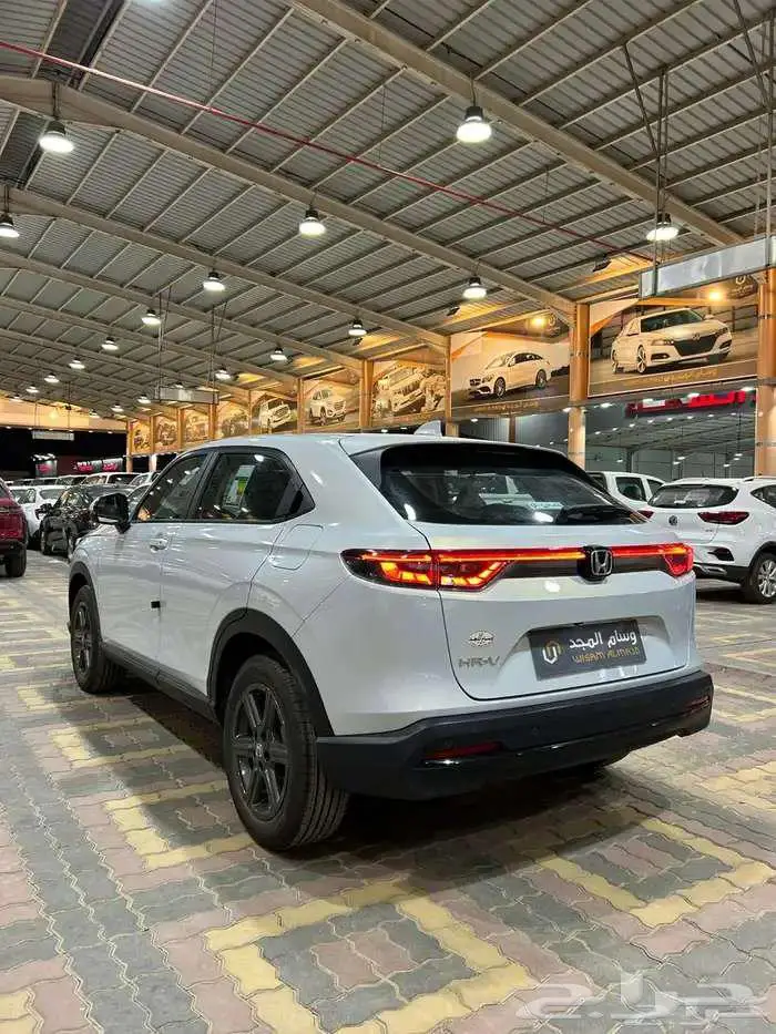 عروض اليوم الوطني هوندا HRV - LX نص فل 2025 بسعر 83.600 5