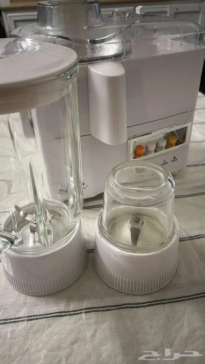 طاولات وخلاط كهربائي 4