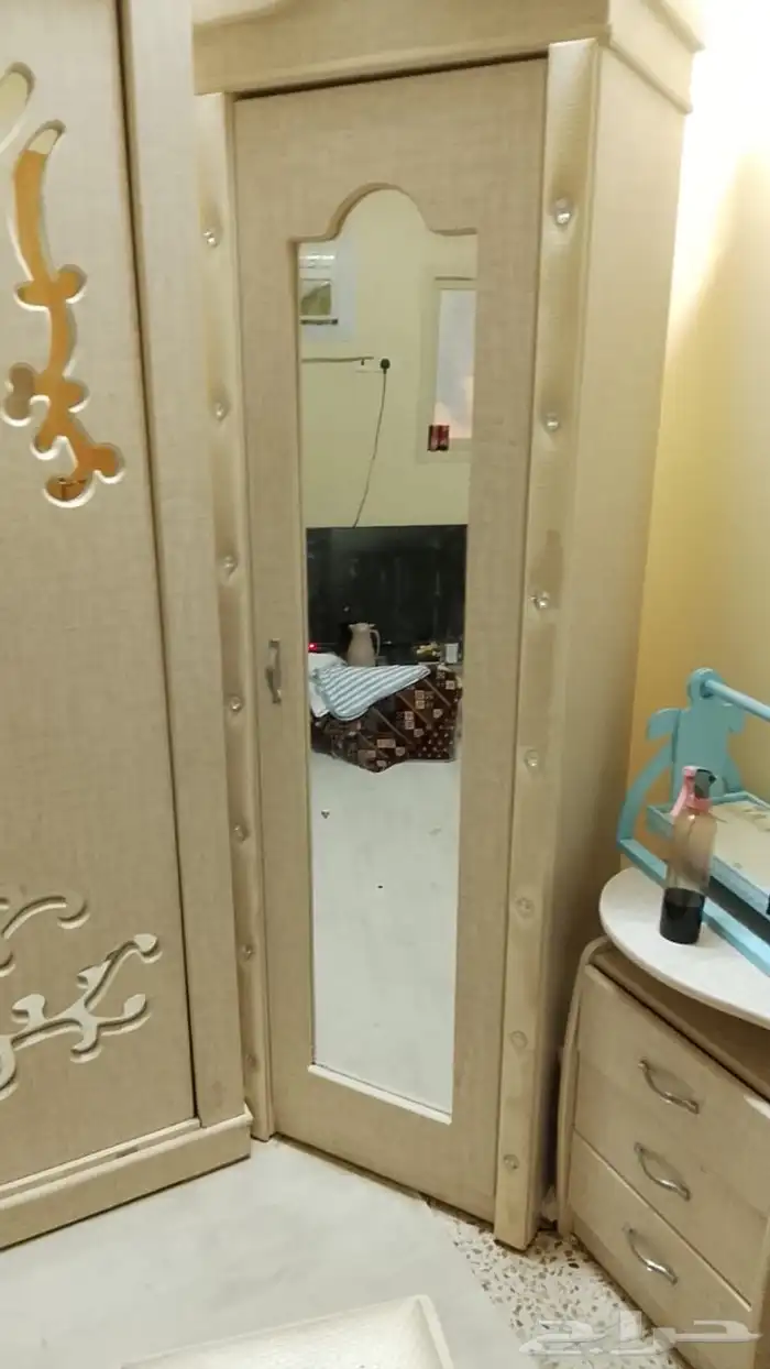 غرفه نوم   تلاجه 14 كيلو غساله 10 كيلو شاشه 42سريرين نفرونص 7