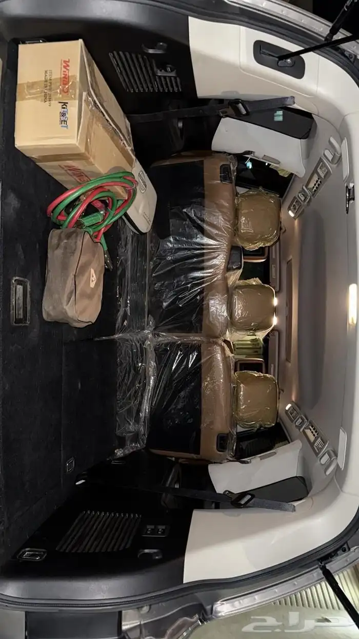 نيسان 8