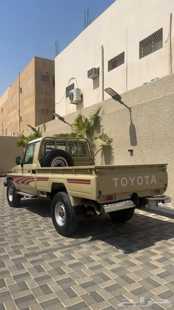 البيع جيب شاص المديل 2001 نظيف اموره طيب بلحيل الفحص منتهي 2