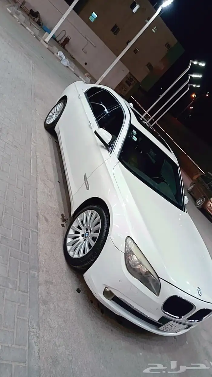 للبيع بي ام دبليو الفئه السابعه 2