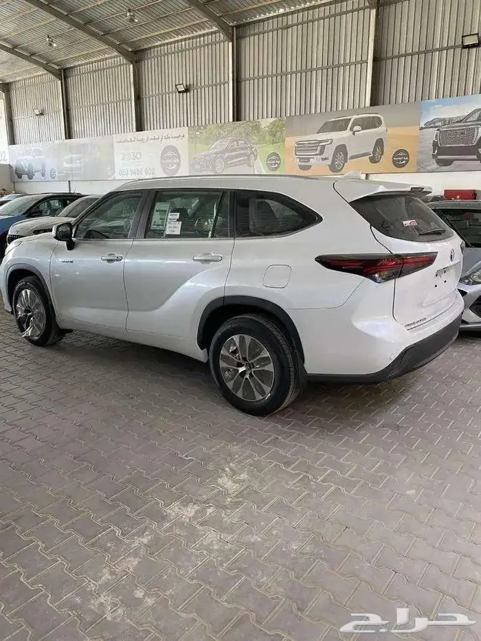 تويوتا هايلاندر GLE نص فل دبل 2025 سعودى 10