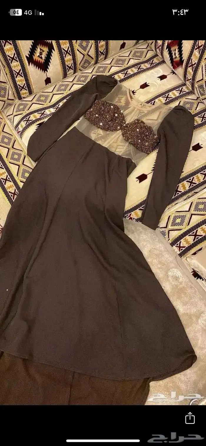 فستان للبيع لبسته مره واحده ومحتاجه ابيعه ب اسرع وقت 0