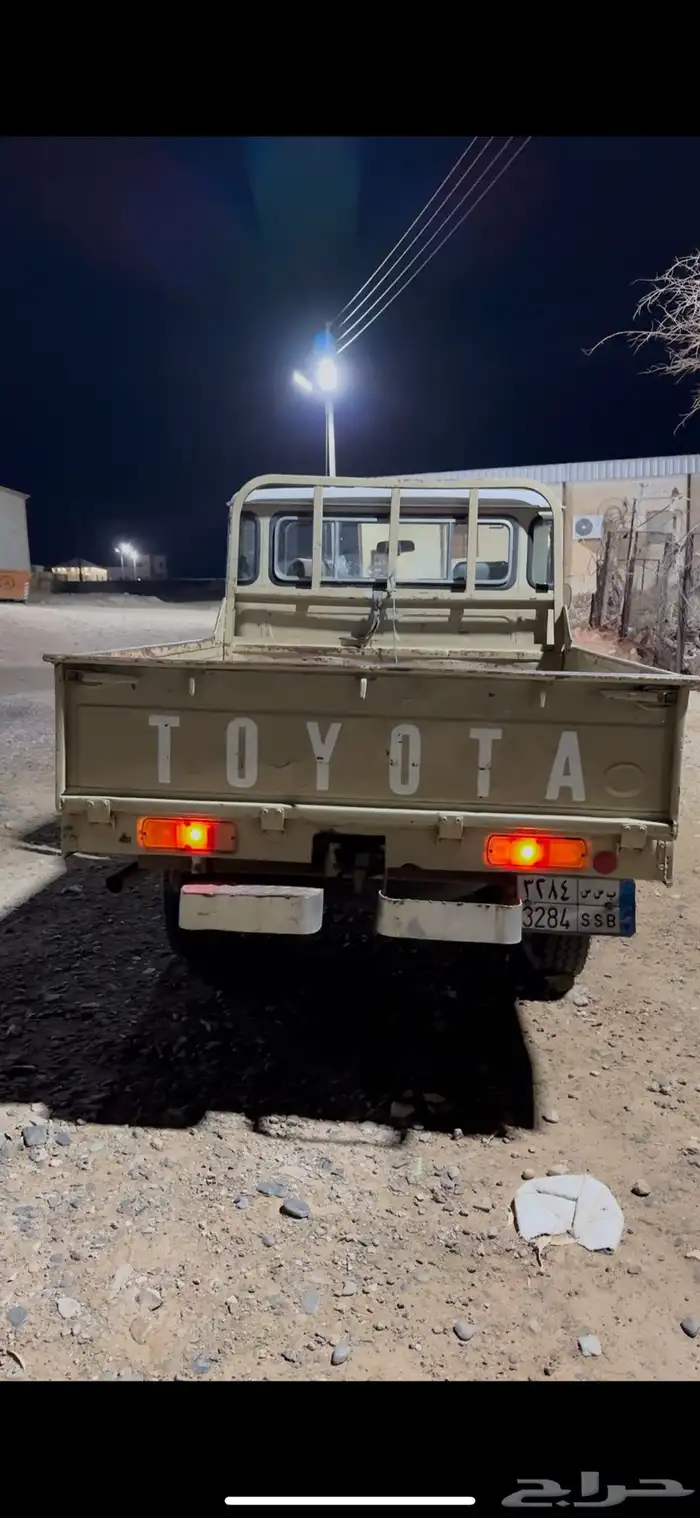 للبيع تايوتا شاص موديل 83 2