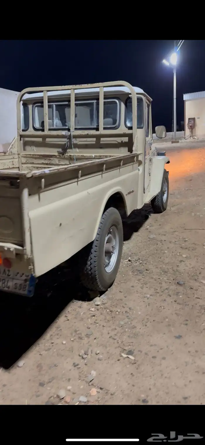 للبيع تايوتا شاص موديل 83 3