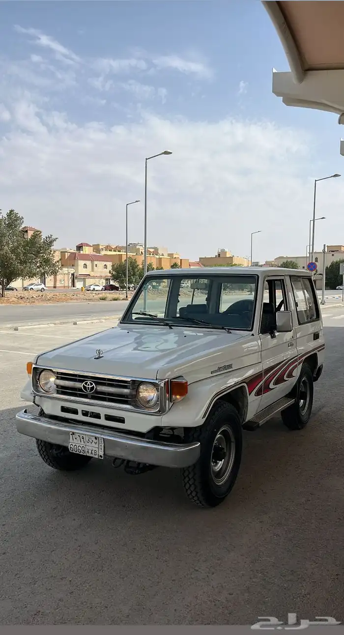 تويوتا لاندكروزر موديل 1990 7