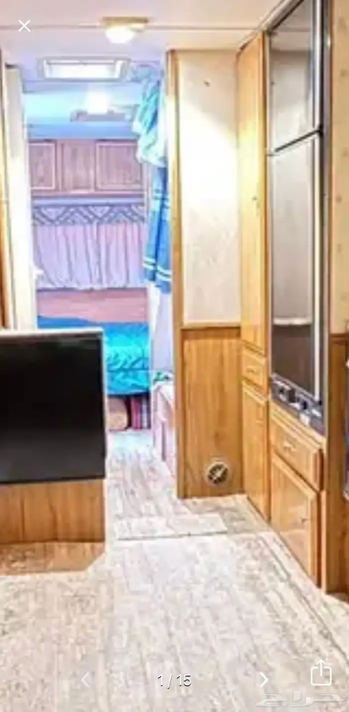 كرفان امريكي سحب ( قلص) للبيع نظيف 8 م 13