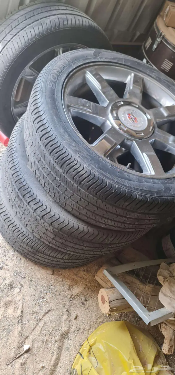 جنوط اسكاليد مقاس 22 مع كفرات 3