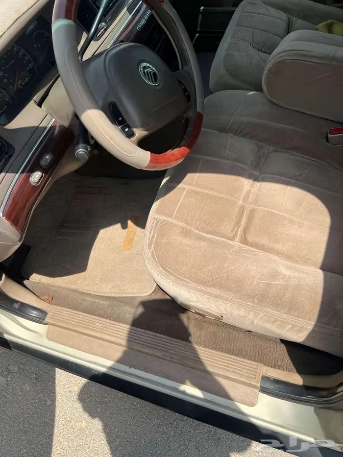 Grand Marquis 2004   Excellent Opportunity for Enthusiasts 10