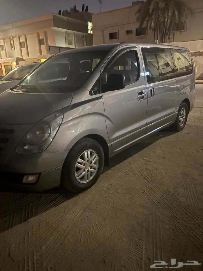 اتش ون للايجار باص توصيل موظفين موظفات شركات معلمات 0