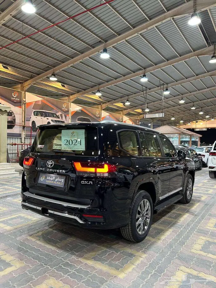 عرض خاص تويوتا GXR L 4 مودبل 2024 بطاقه جمركيه 4