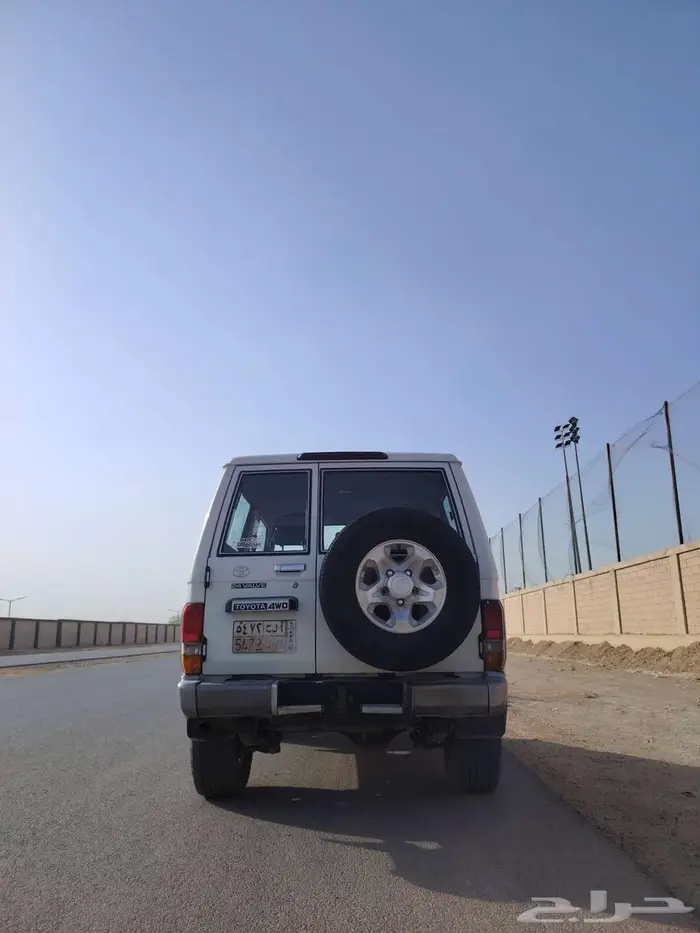 تويوتا ربع LC70 موديل 2009 5