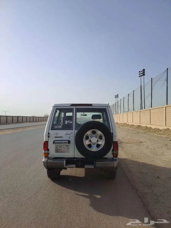 تويوتا ربع LC70 موديل 2009 14