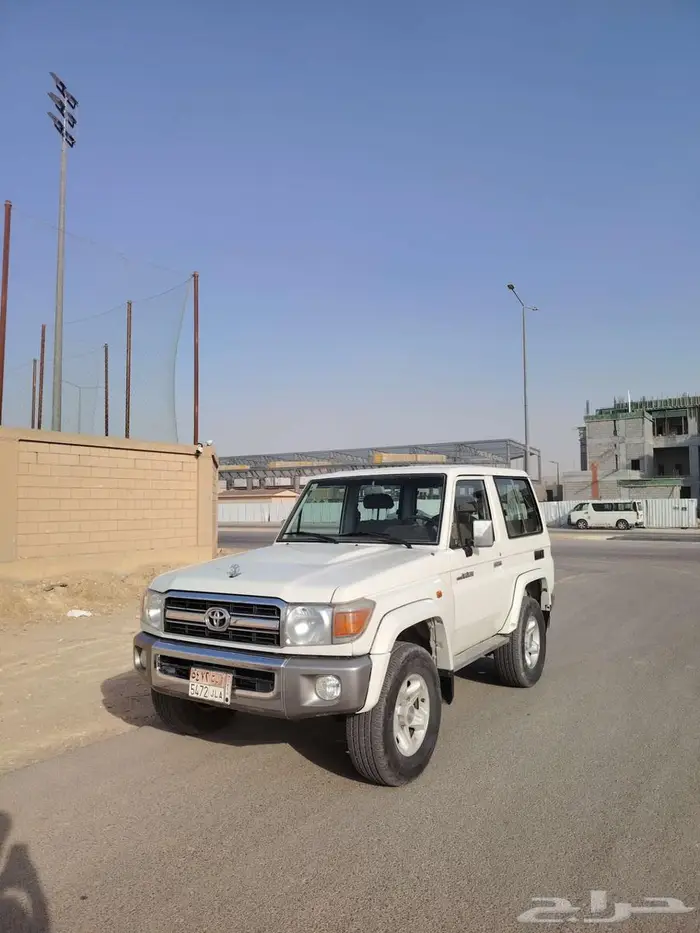 تويوتا ربع LC70 موديل 2009 0