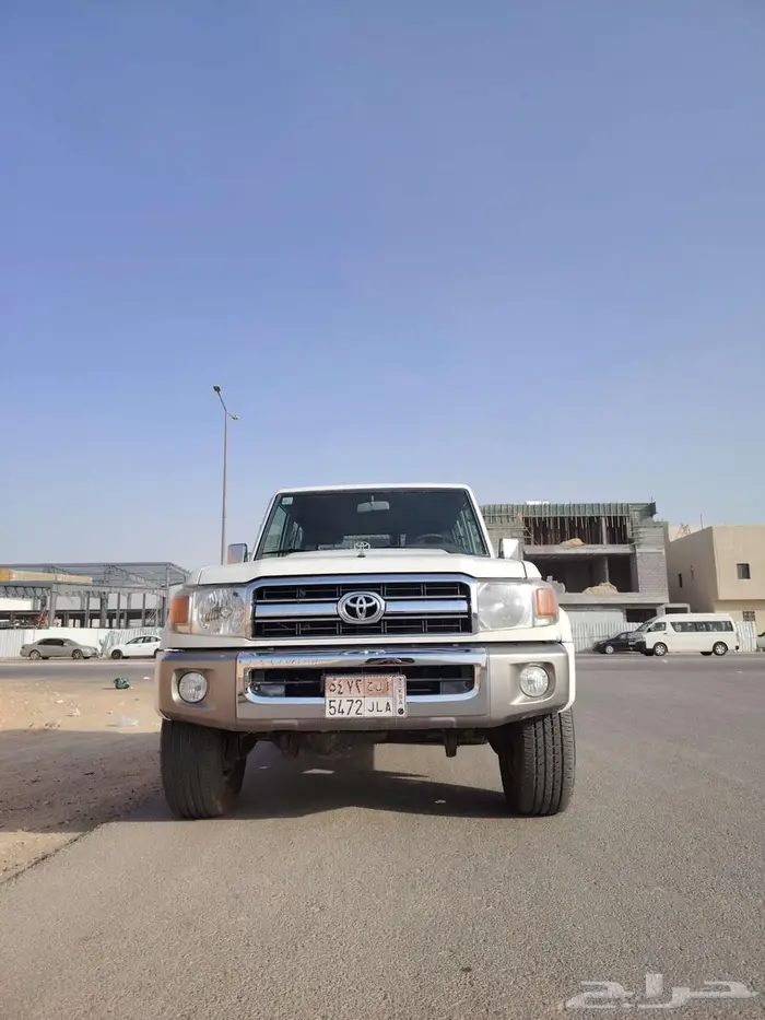 تويوتا ربع LC70 موديل 2009 1