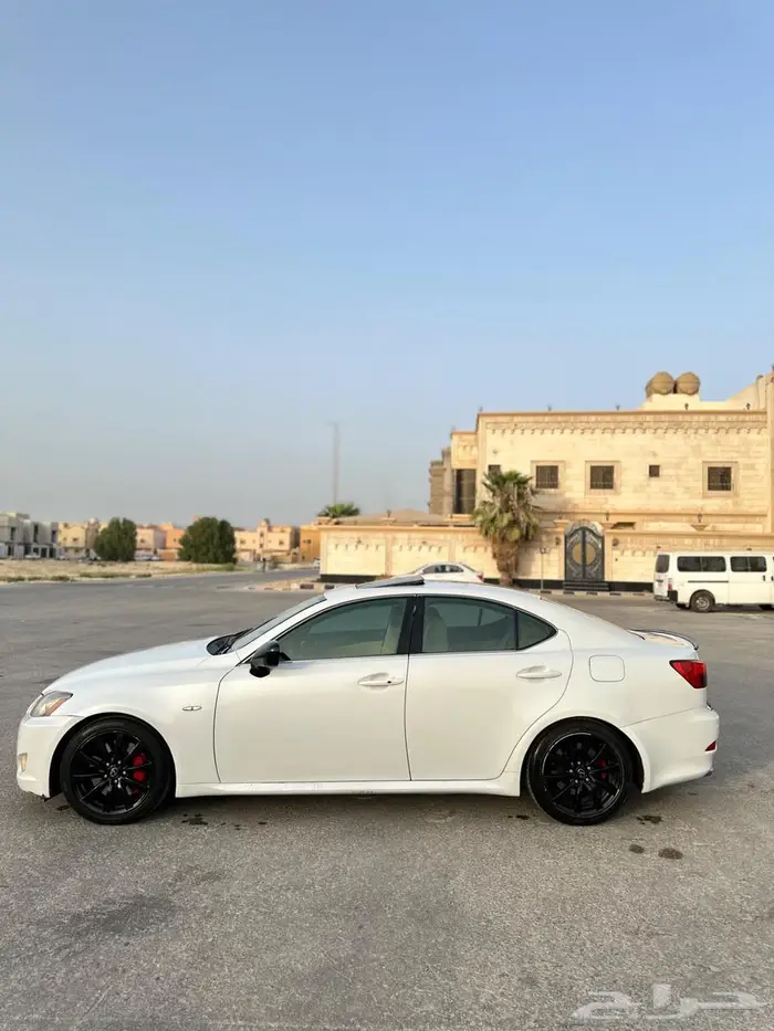 للبيع لكزس is300 12