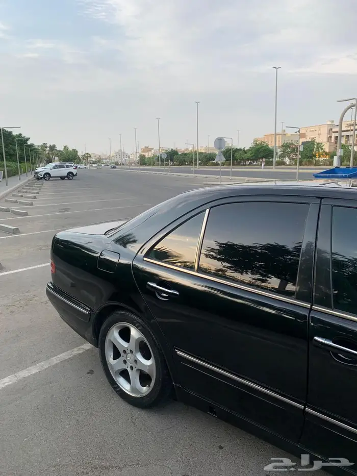 مارسيدس ابو عيون 2002 1