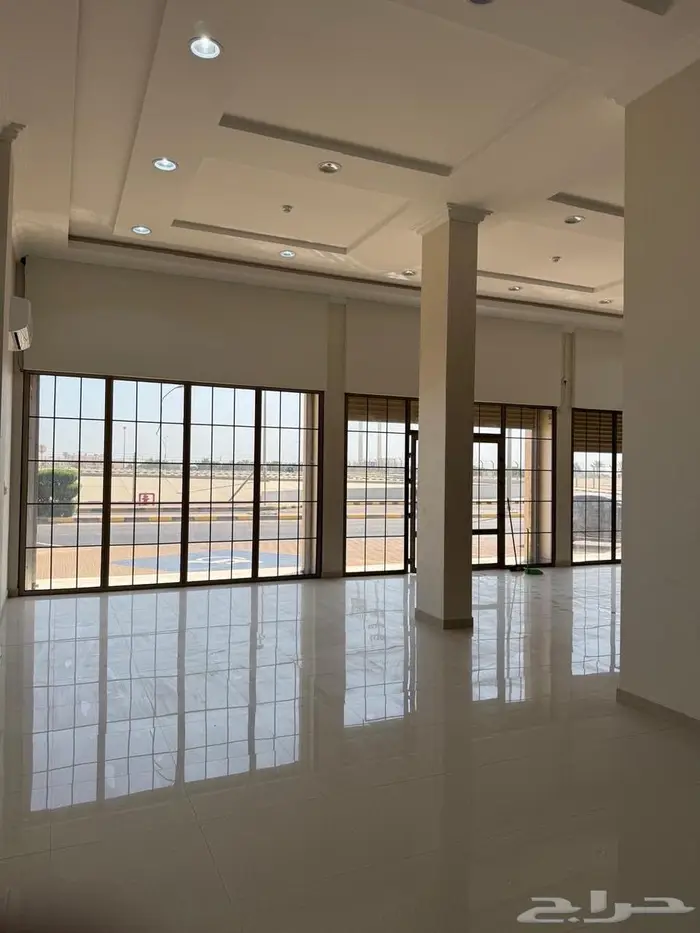 للإيجار محلات مجهزه بتكييف 1