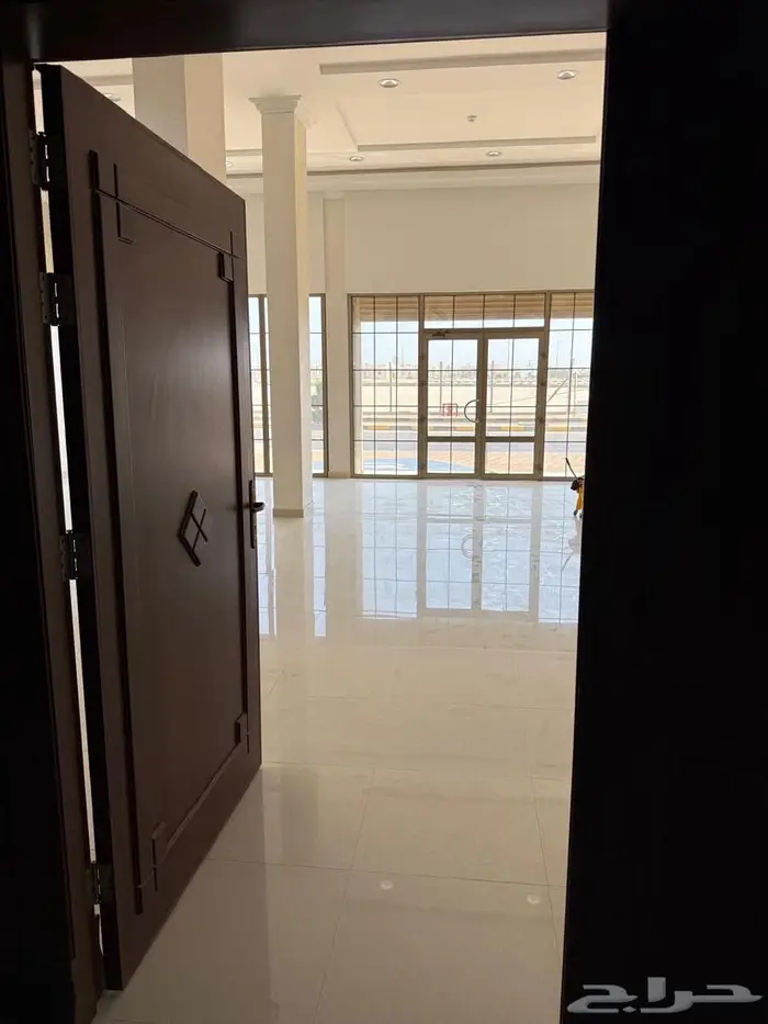 للإيجار محلات مجهزه بتكييف 7